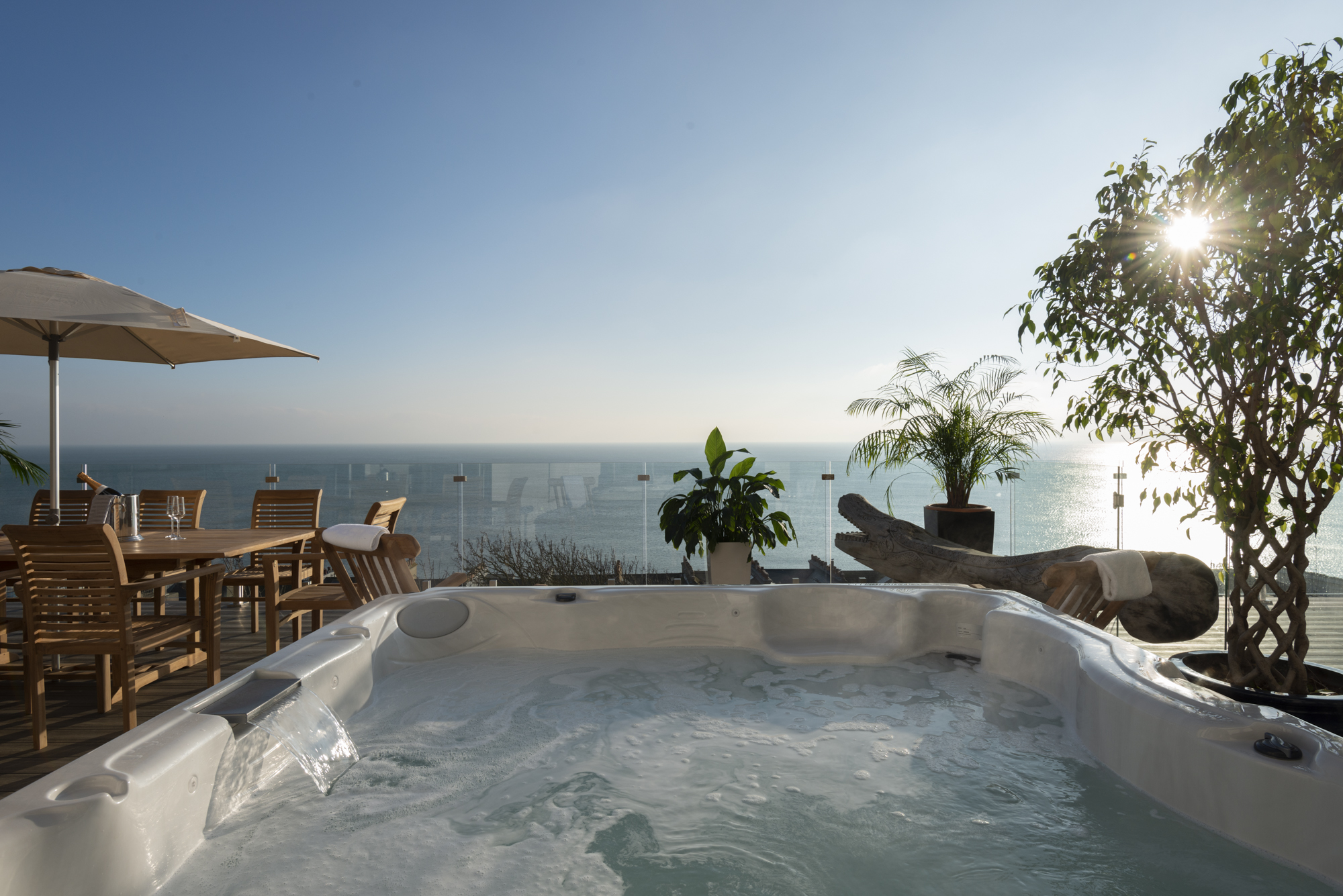 Cliffhanger House private hot tub with panoramic sea views